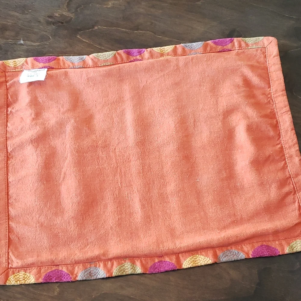 Crate & Barrel AVANTI Placemats Set of 4